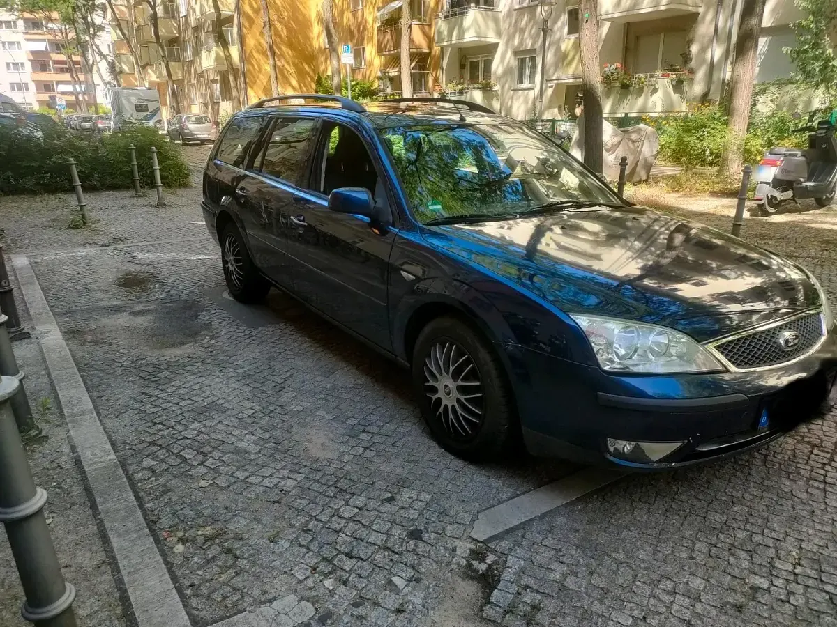 Gebraucht Ford Mondeo Ghia 130 PS (95 kW) 2005 Blau Kombi