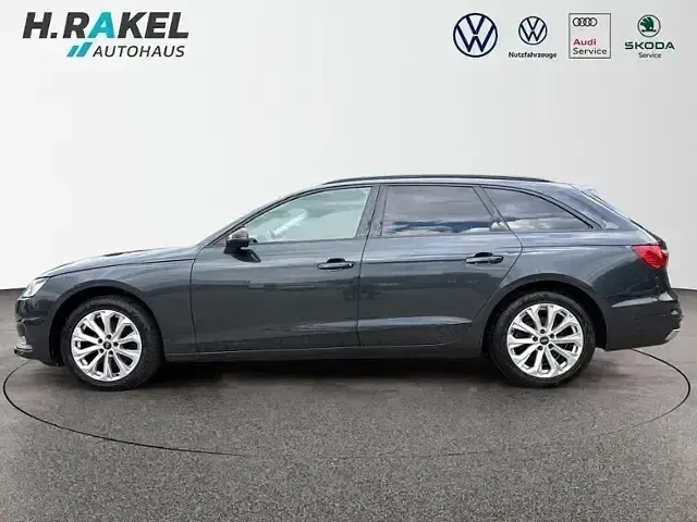 Gebraucht Audi A4 Ambiente 163 PS (119 kW) 2023 Grau Kombi