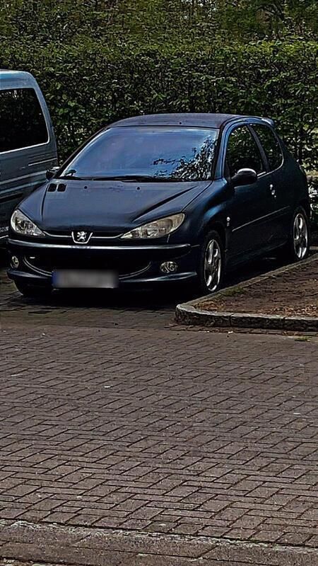 Blau Gebraucht 2003 Peugeot 206 Kleinwagen | 800 € (Fairer Preis) - Bild 1/4