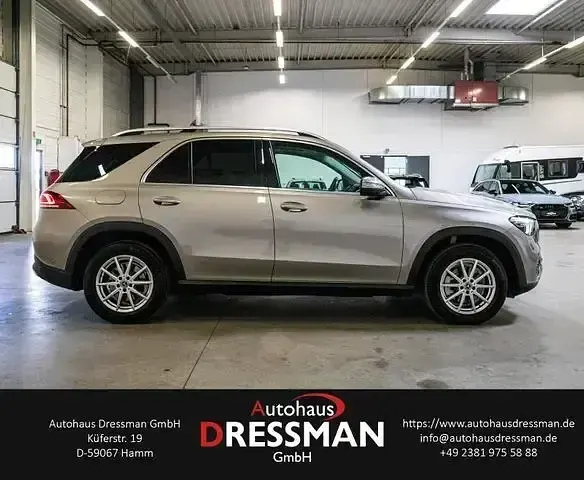 Gebraucht Mercedes GLE300 245 PS (180 kW) 2020 Silber SUV