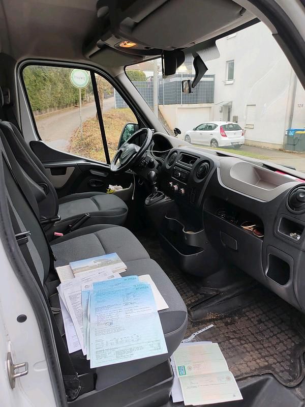 Gebraucht Renault Master 130 PS (95 kW) 2017 Weiß Van / Kleinbus