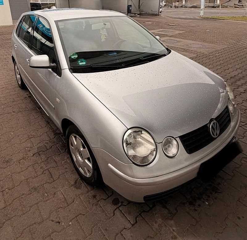 Gebraucht VW Polo 75 PS (55 kW) 2002 Silber Kleinwagen