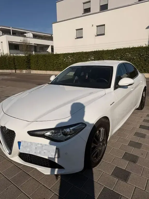 Gebraucht Alfa Romeo Giulia Super 200 PS (147 kW) 2021 Weiß Limousine