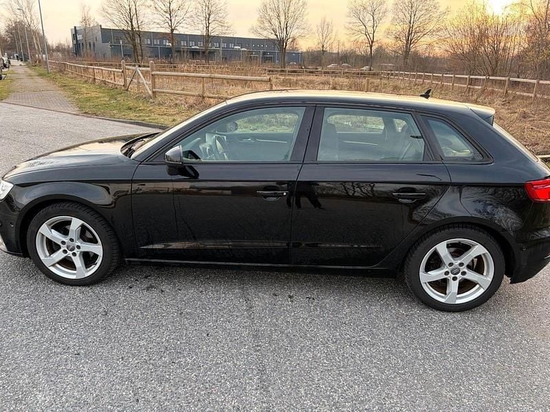 Gebraucht Audi A3 Sport 150 PS (110 kW) 2017 Schwarz Limousine