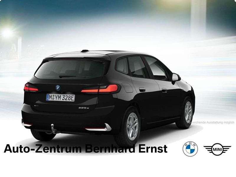 Gebraucht BMW 225 245 PS (180 kW) 2022 Schwarz uni Van / Kleinbus