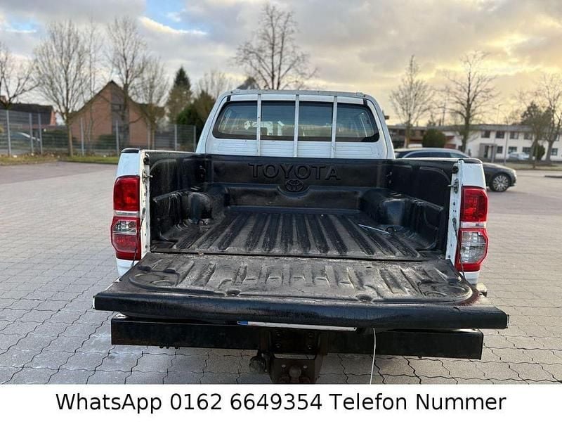 Gebraucht Toyota HiLux 144 PS (105 kW) 2012 Weiß Pickup