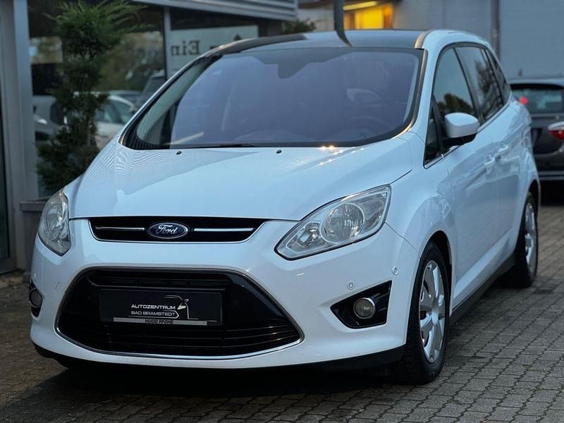Weiß Gebraucht 2013 Ford Grand C-Max Titanium Van / Kleinbus | 5.490 € (Fairer Preis) - Bild 1/4