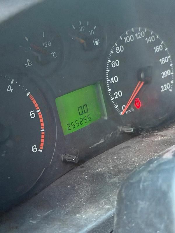 Używany Ford Transit 148 KM (108 kW) 2011 Biały Minivan