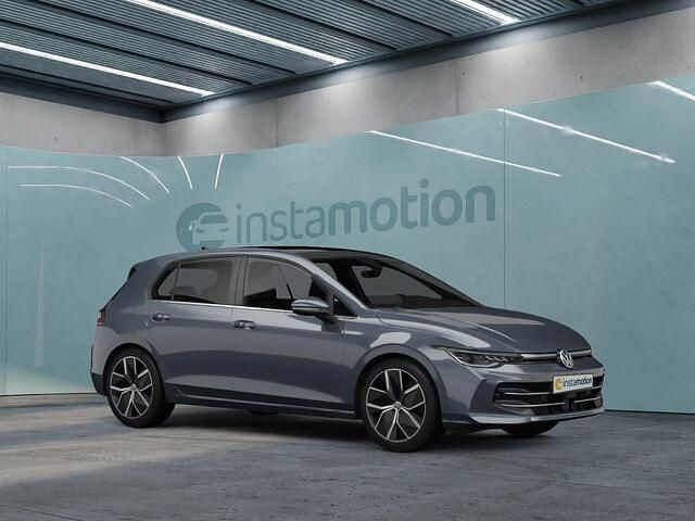 Gebraucht VW Golf VIII Move 150 PS (110 kW) 2024 Grau Limousine