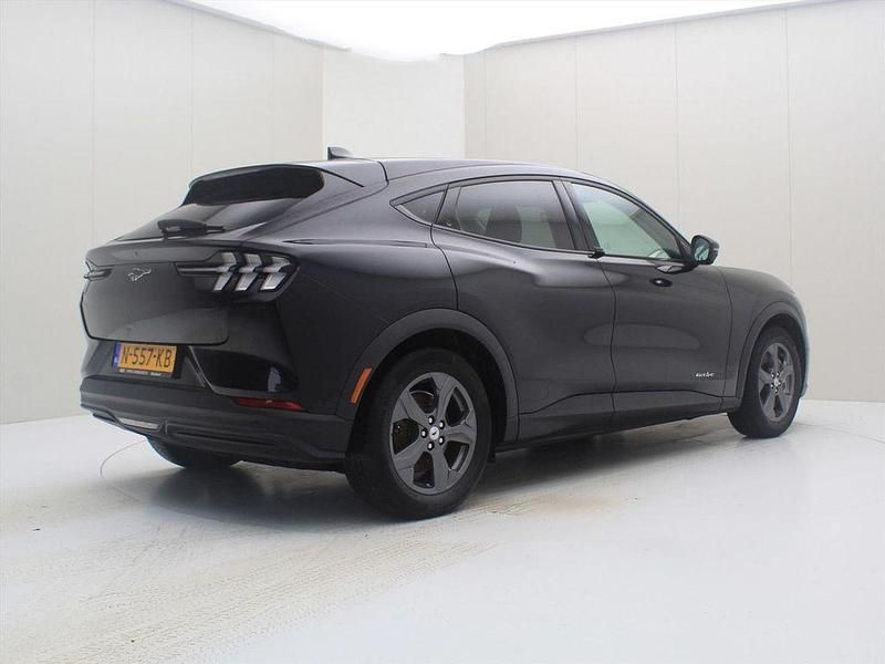 Gebraucht Ford Mustang Mach-E 197 kW (269 PS) 2021 Schwarz SUV