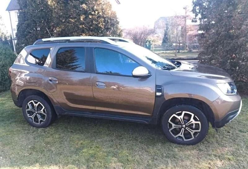 Braun Gebraucht 2021 Dacia Duster Prestige SUV | 14.990 € (Superpreis) - Bild 1/4