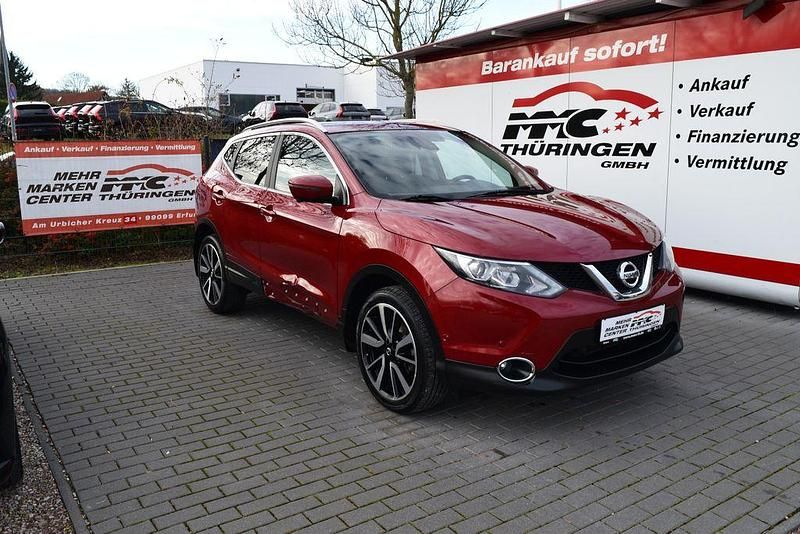 Rot Gebraucht 2017 Nissan Qashqai SUV | 9.990 € (Superpreis) - Bild 1/4