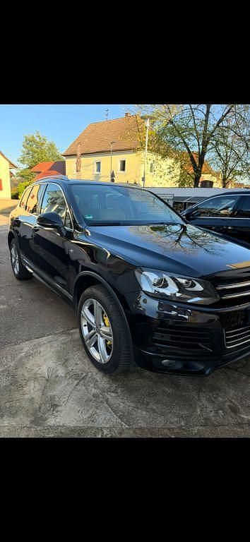 Schwarz Gebraucht 2013 VW Touareg Exclusive SUV | 22.450 € (Teuer) - Bild 1/4