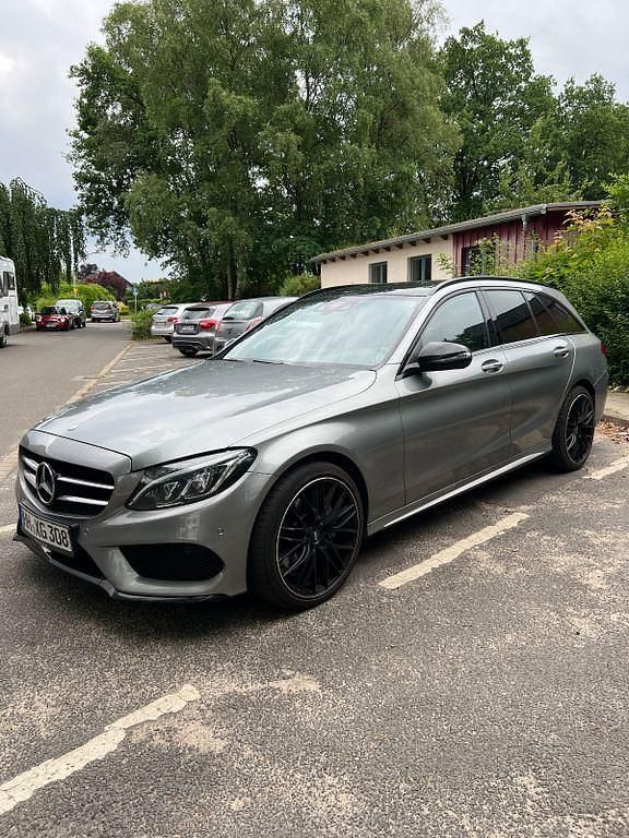 Gebraucht 2016 Mercedes C250 AMG line Kombi | 19.000 € (Guter Preis) - Bild 1/4