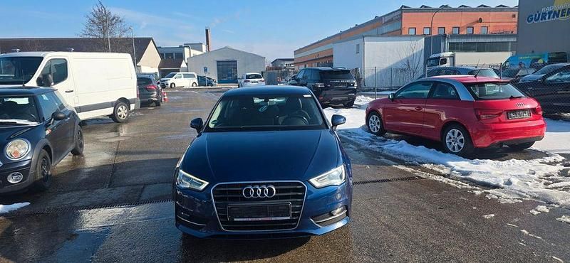 Gebraucht Audi A3 Ambition 122 PS (89 kW) 2013 Blau Limousine