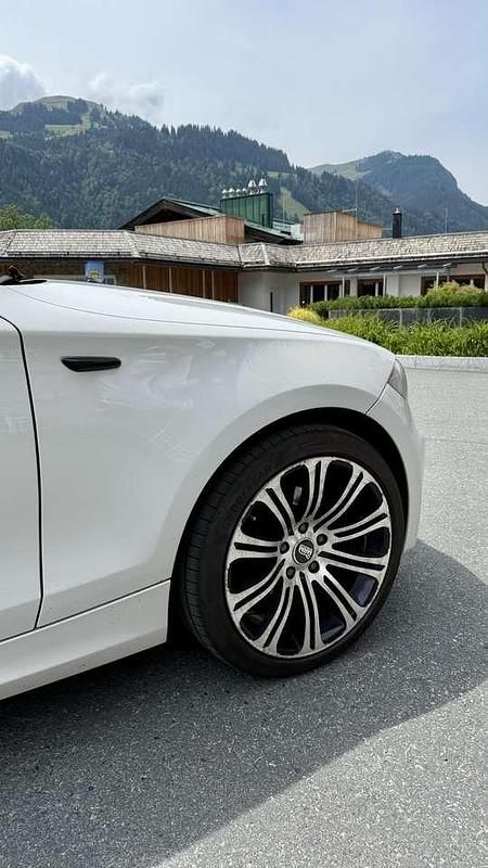 Gebraucht BMW 118 Cabriolet 143 PS (105 kW) 2011 Weiß Cabrio