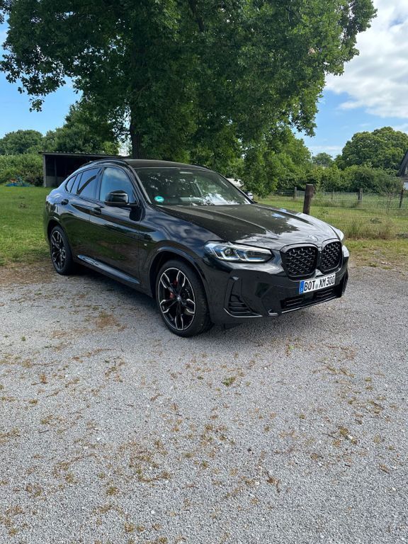 Schwarz Gebraucht 2025 BMW X4 Performance SUV | 65.000 € (Fairer Preis) - Bild 1/4