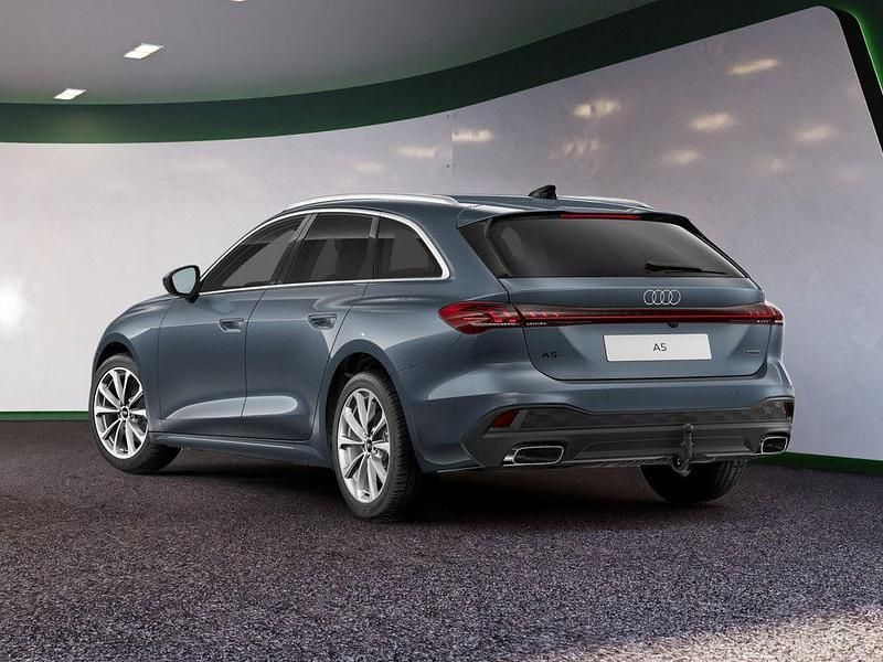 Gebraucht Audi A5 Basis 204 PS (150 kW) 2025 Blau / horizontblau Kombi