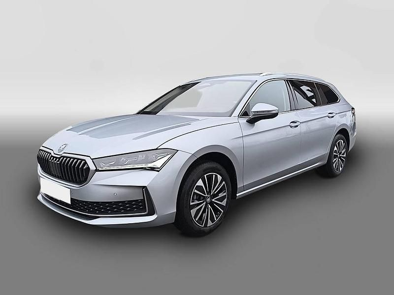 Gebraucht Skoda Superb Selection 150 PS (110 kW) 2024 Silber Kombi