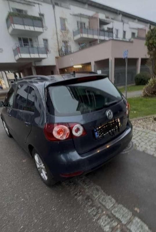 Gebraucht VW Golf VII Match 105 PS (77 kW) 2012 Blau Kleinwagen