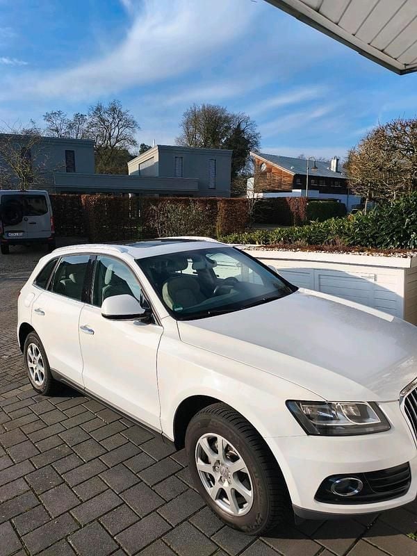 Weiß Gebraucht 2016 Audi Q5 SUV | 14.900 € (Guter Preis) - Bild 1/4