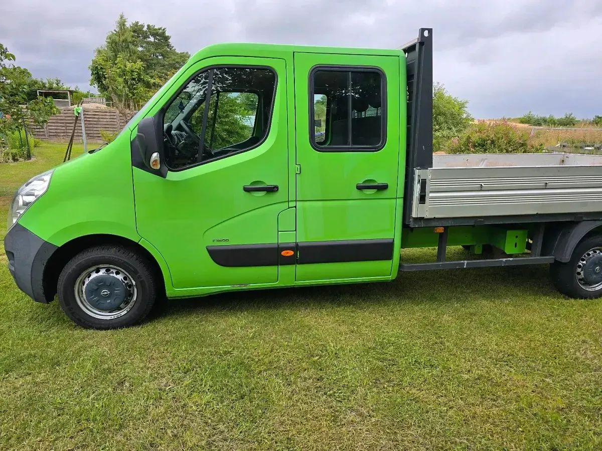 Gebraucht Opel Movano 163 PS (119 kW) 2015 Grün Van / Kleinbus