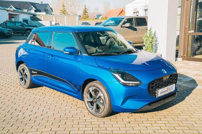 Blau Gebraucht 2025 Suzuki Swift Comfort+ Kleinwagen | 20.470 € (Teuer) - Bild 1/4