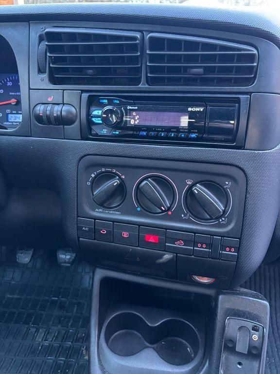 Gebraucht VW Golf Cabriolet 116 PS (85 kW) 2002 Blau Cabrio