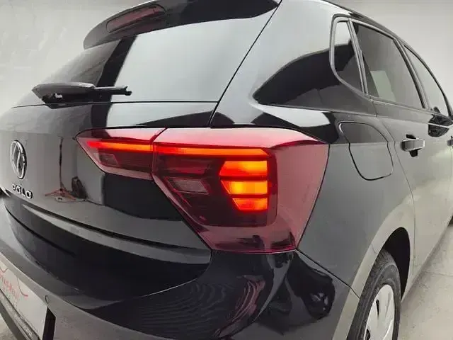 Gebraucht VW Polo Life 95 PS (69 kW) 2022 Schwarz Kleinwagen