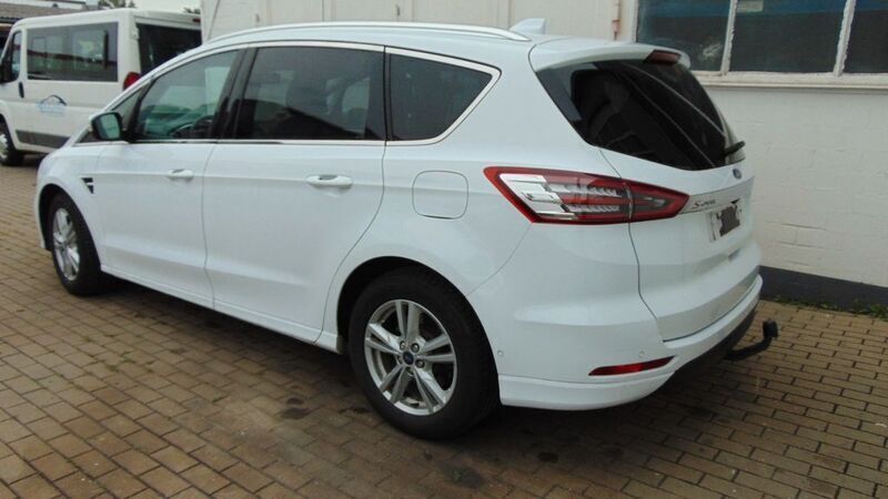 Gebraucht Ford S-MAX S 150 PS (110 kW) 2020 Weiß Van / Kleinbus