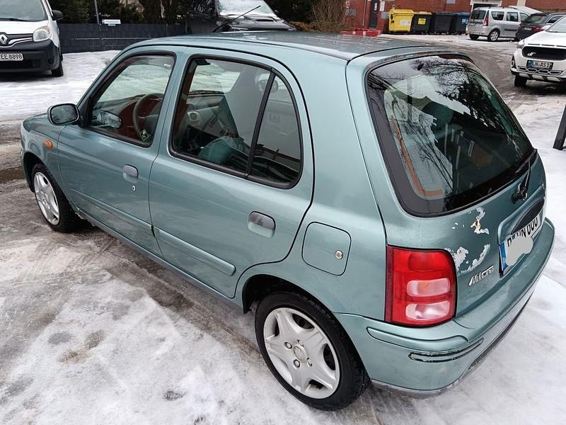 Gebraucht Nissan Micra 60 PS (44 kW) 2001 Grün Limousine