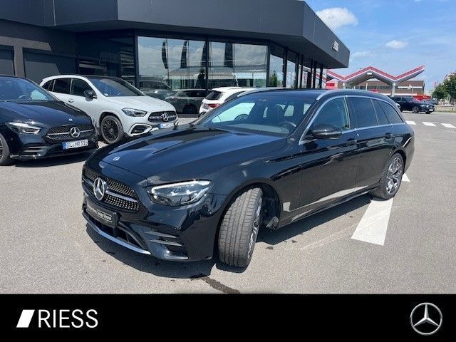 Schwarz Gebraucht 2023 Mercedes E220 AMG Kombi | 44.900 € (Teuer) - Bild 1/4