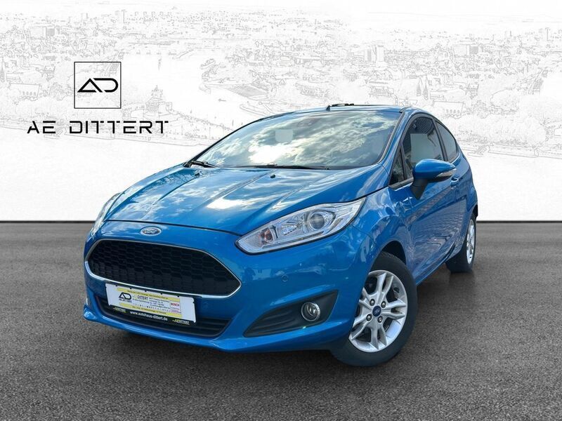 Blau Gebraucht 2016 Ford Fiesta Celebration Kleinwagen | 6.990 € (Fairer Preis) - Bild 1/4