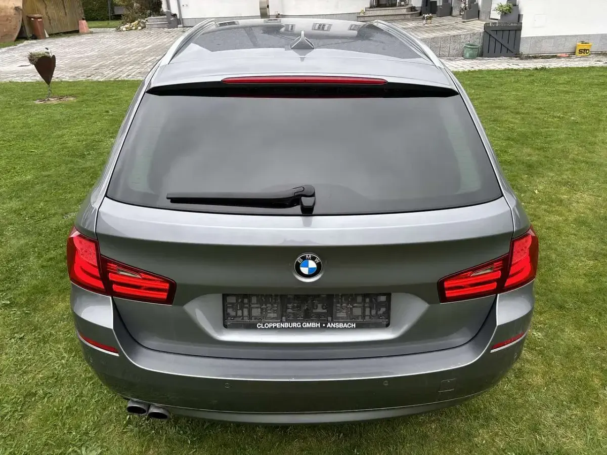 Gebraucht BMW 520 184 PS (135 kW) 2012 Silber Kombi