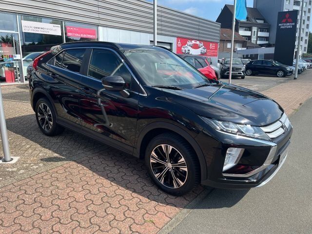 Gebraucht Mitsubishi Eclipse Cross Active 163 PS (119 kW) 2020 Pantherschwarz (p) SUV