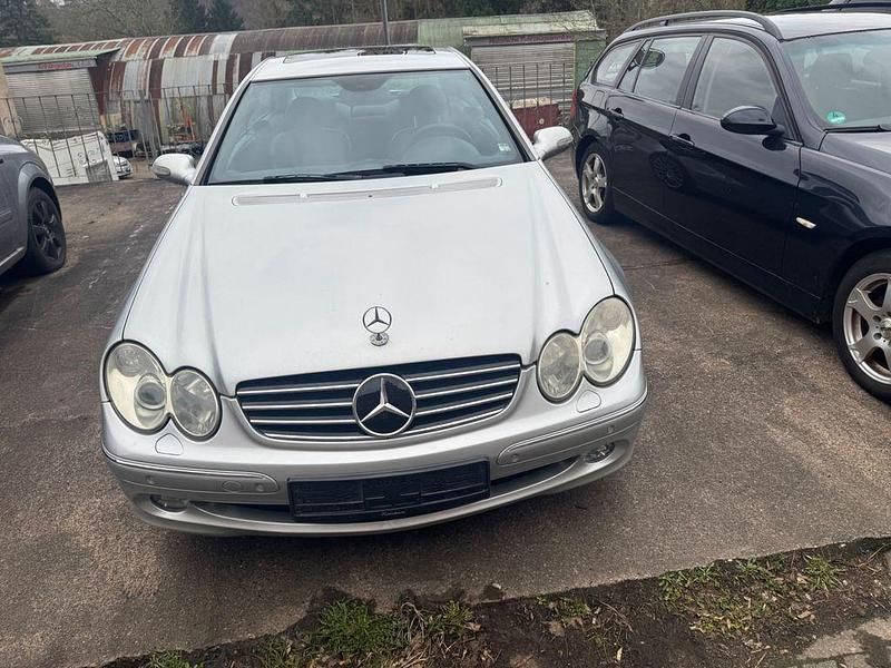 Gebraucht Mercedes CLK500 306 PS (225 kW) 2003 Silber Coupé