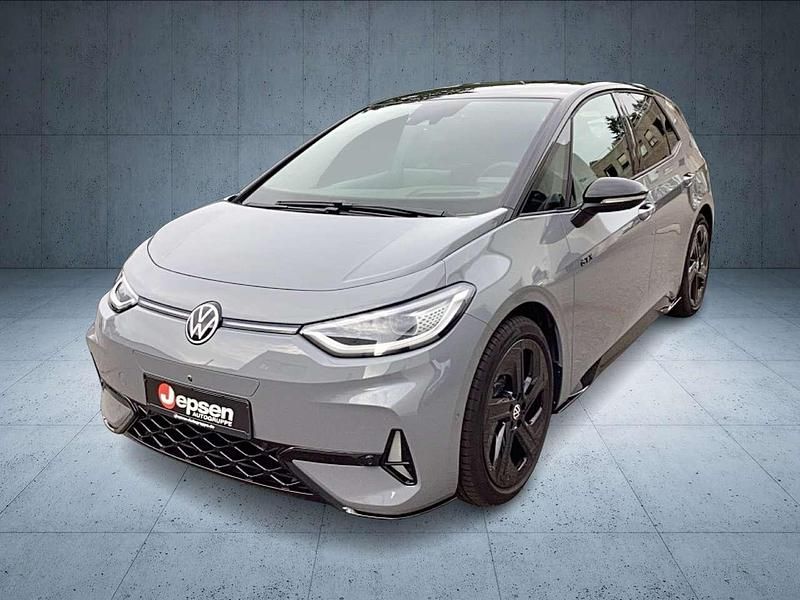 Mondsteingrau / schwarz Gebraucht 2025 VW ID.3 GTX Kleinwagen | 47.970 € (Teuer) - Bild 1/4