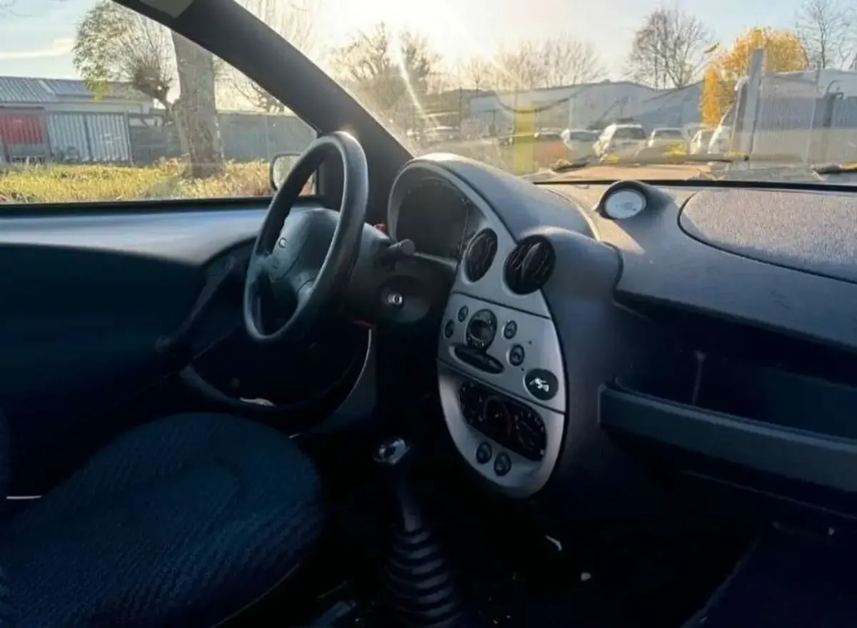 Gebraucht Ford Ka 60 PS (44 kW) 2006 Silber Kleinwagen