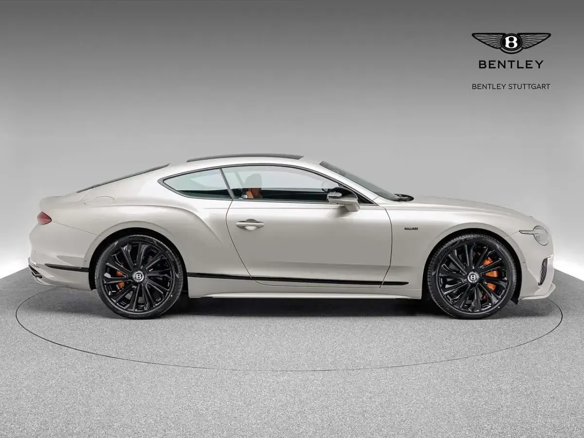 Ny Bentley Continental 782 HK (575 kW) 2026 Vit Sportkupé