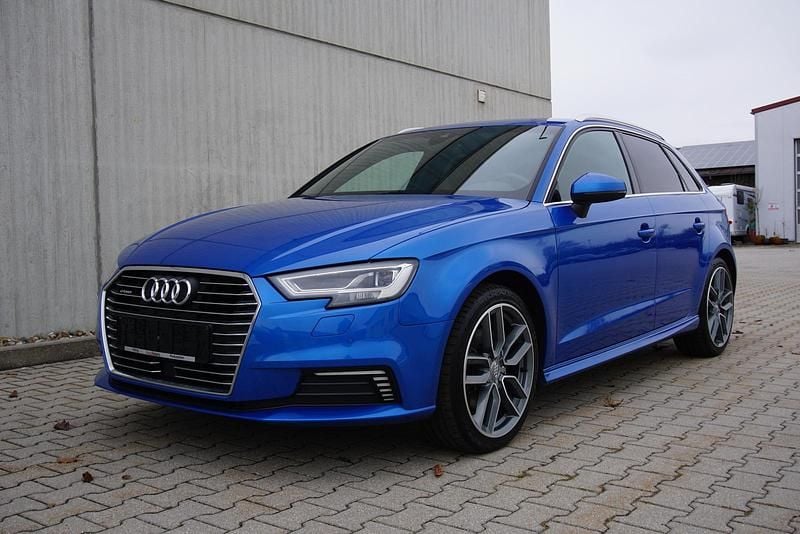 Gebraucht Audi A3 e-tron S-Line 204 PS (150 kW) 2020 Arablau kristalleffekt Kleinwagen