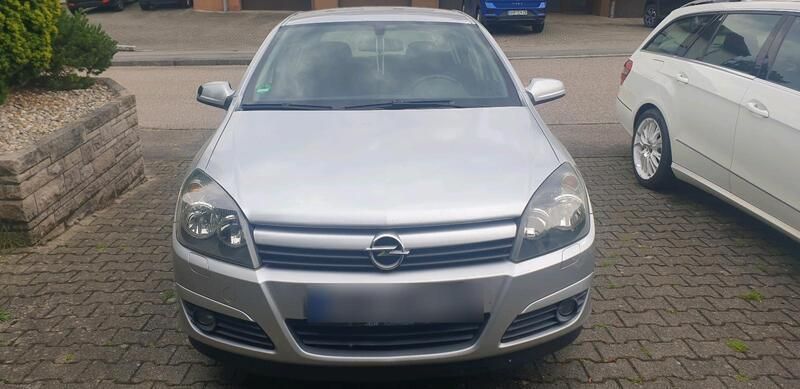 Silber Gebraucht 2005 Opel Astra Kleinwagen | 2.050 € (Fairer Preis) - Bild 1/4