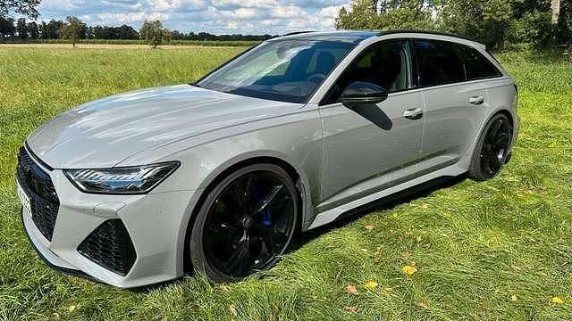 Grau Gebraucht 2023 Audi RS6 Kombi | 119.950 € (Teuer) - Bild 1/1