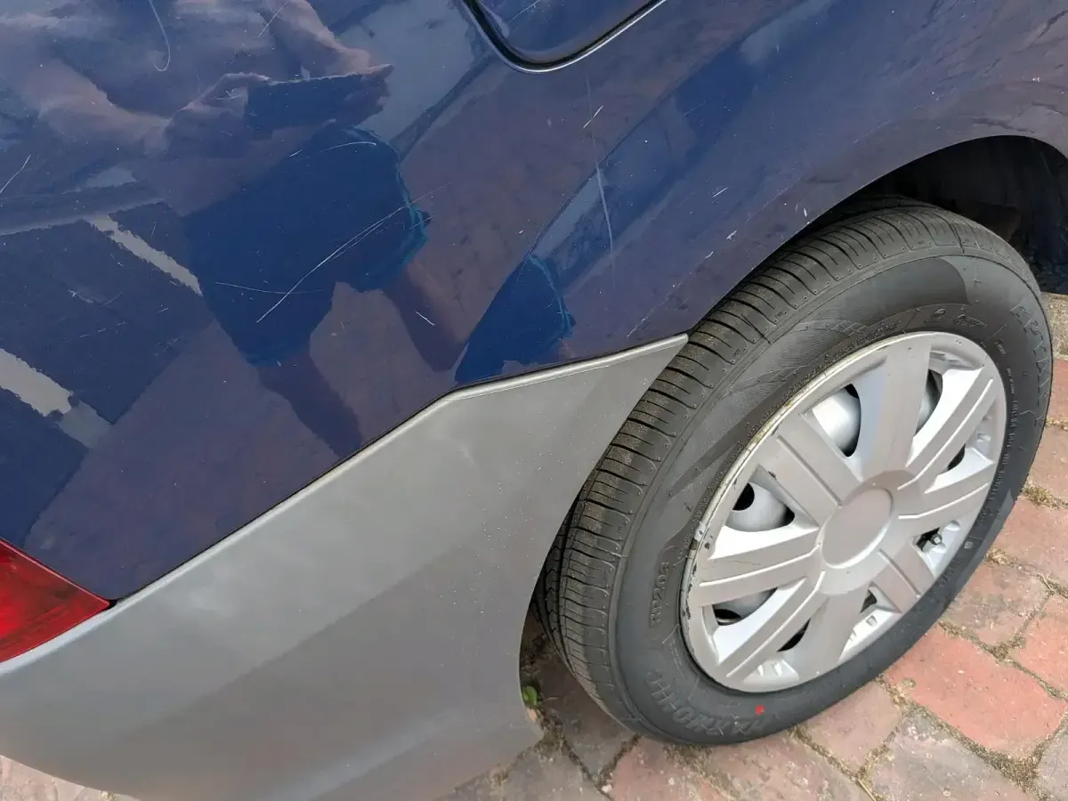 Gebraucht Dacia Logan MCV 86 PS (63 kW) 2012 Blau Kombi