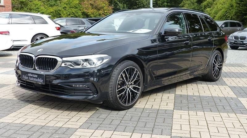 Schwarz Gebraucht 2018 BMW 530 Sport Line Limousine | 28.900 € (Guter Preis) - Bild 1/4