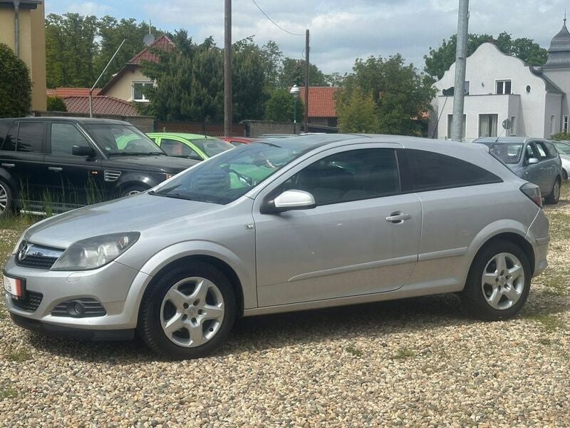 Gebraucht Opel Astra GTC 140 PS (102 kW) 2007 Silber Coupé