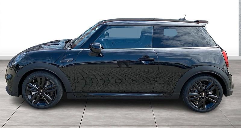 Schwarz Gebraucht 2023 Mini Cooper S Kleinwagen | 29.999 € (Etwas zu teuer) - Bild 1/4