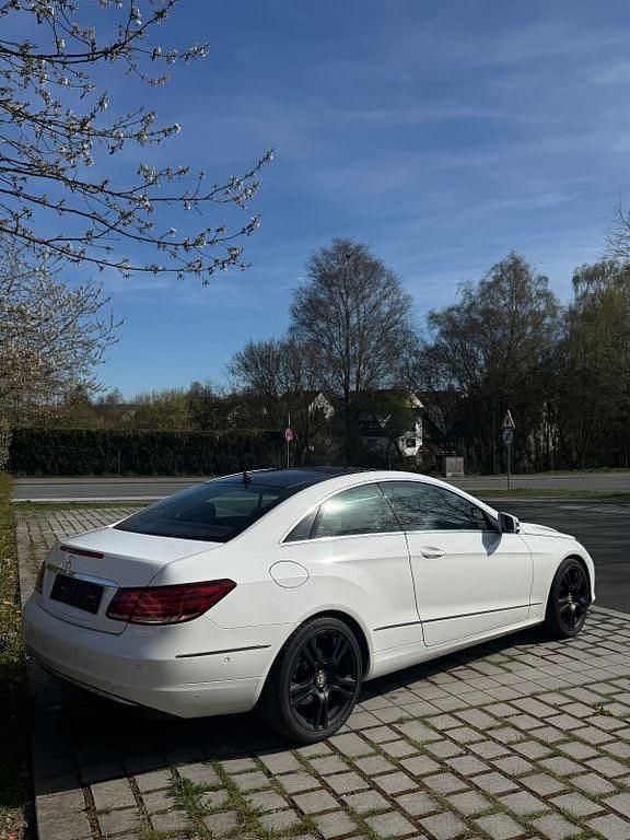 Second-hand Mercedes E250 204 CP (150 kW) 2013 Alb Coupe