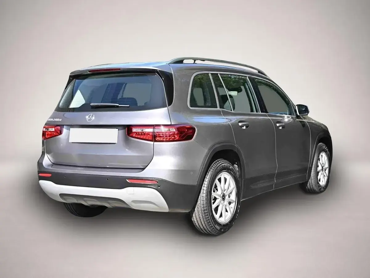 Gebraucht Mercedes GLB200 150 PS (110 kW) 2023 Manufacturer SUV