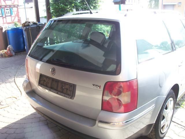 Używany VW Passat 131 KM (96 kW) 2004 Szary Kombi