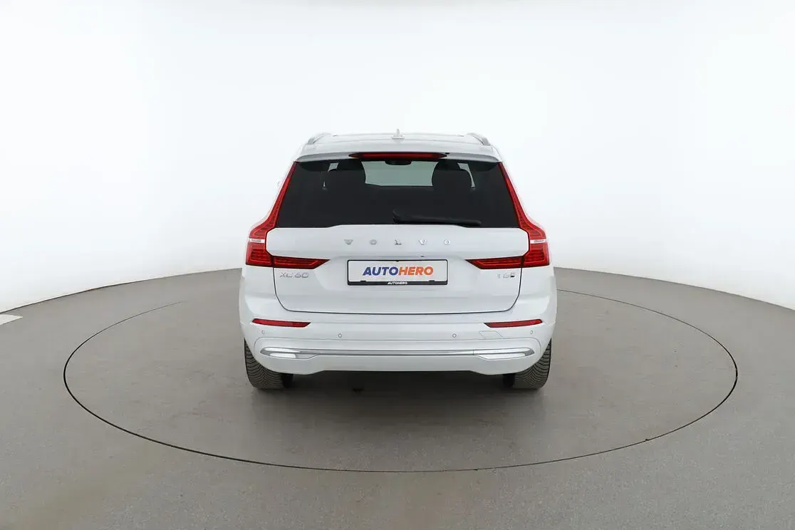 Gebraucht Volvo XC60 Plus 2024 Weiß SUV